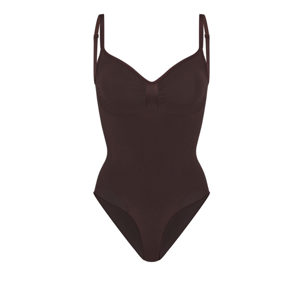 SKIMS SCULPTING BODYSUIT